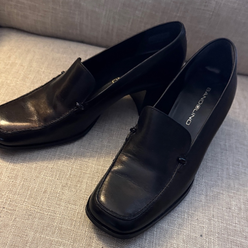 Bandolino Women’s Black Slip-On Loafers